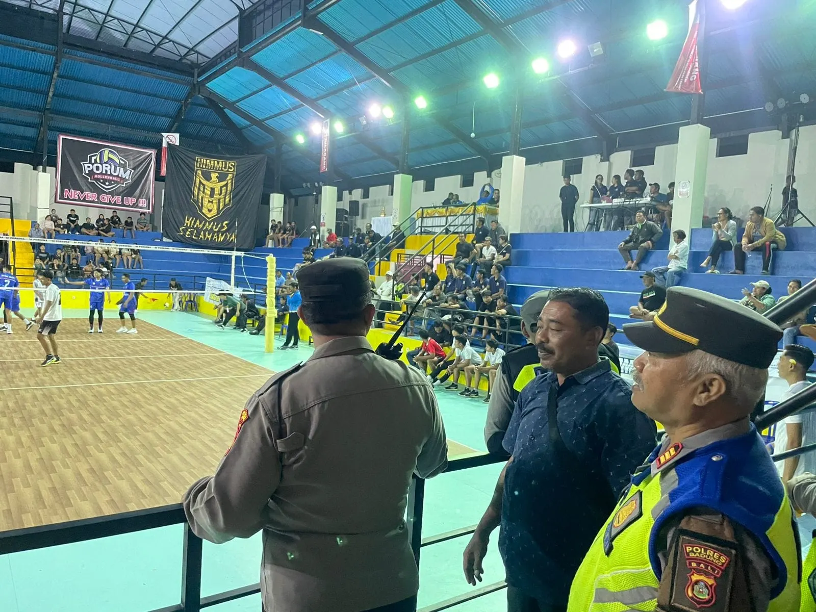 Kapolsek Mengwi Kawal Ketat Final Turnamen Voli Gulingan