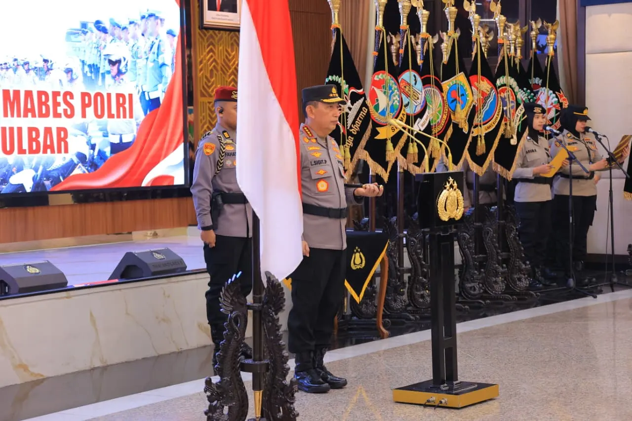 Kapolri Lantik Irwasum Baru, Rotasi Kabareskrim hingga Enam Kapolda