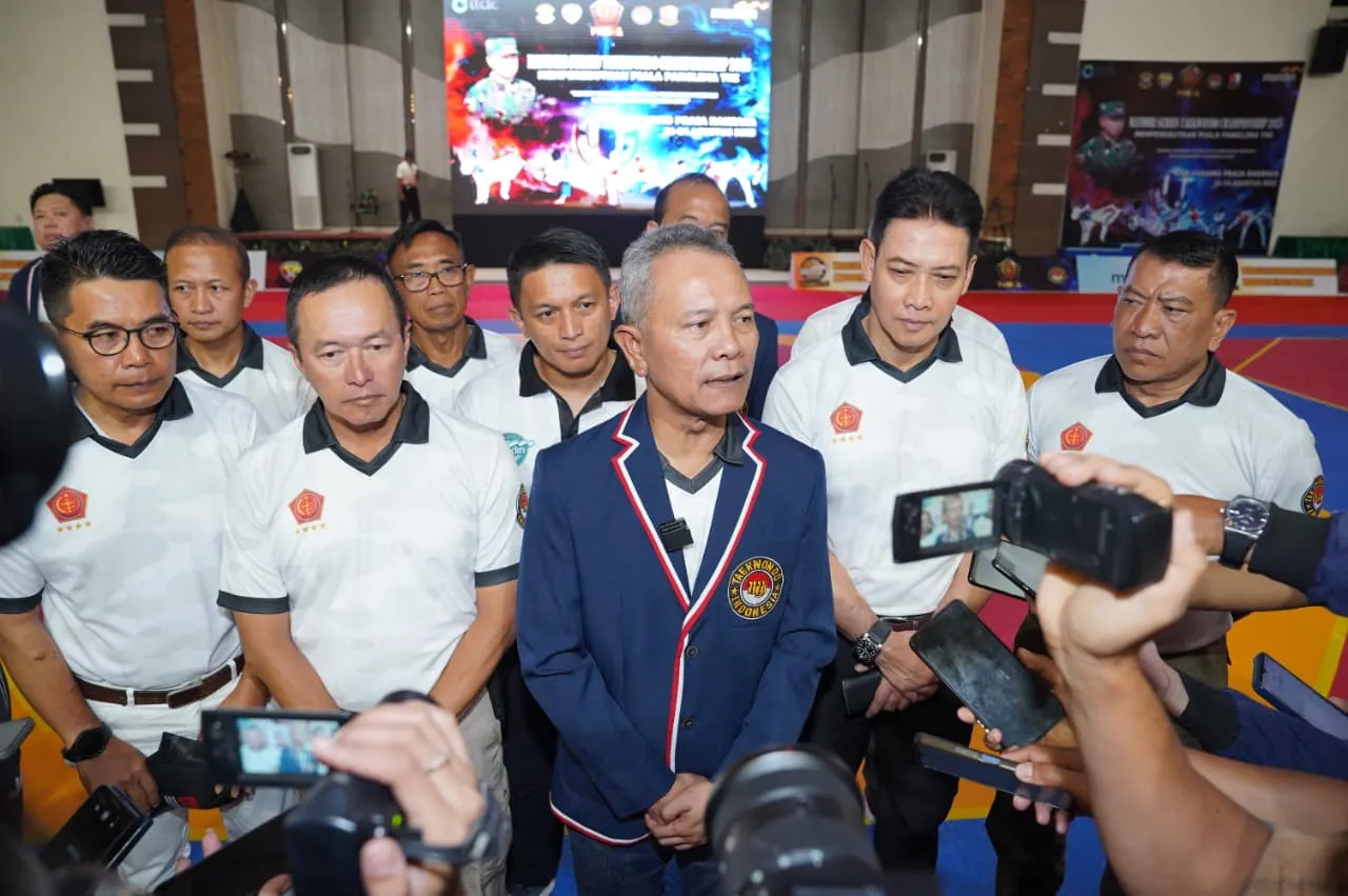 Piala Panglima TNI Diperebutkan dalam Kejuaraan Taekwondo Bali