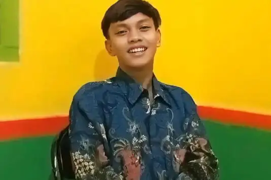 Nama Remaja Laki-laki Ini Hanya 1 Huruf Saja