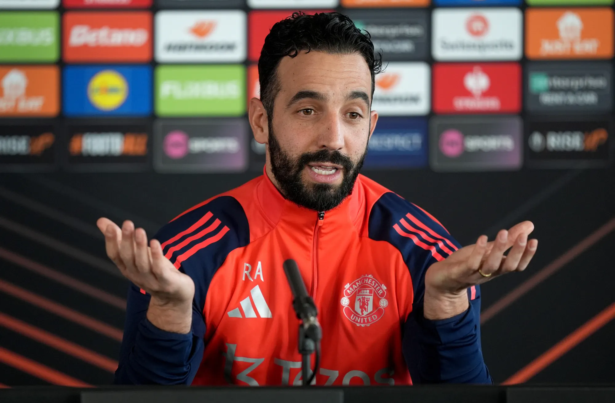 City Lumat Habis Manchester United 3-0, Amorim Tetap Keras Kepala