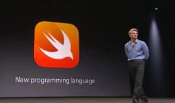 Swift Membantai Objective-C: Revolusi iOS 2025 yang Mengancam Developer Lama!