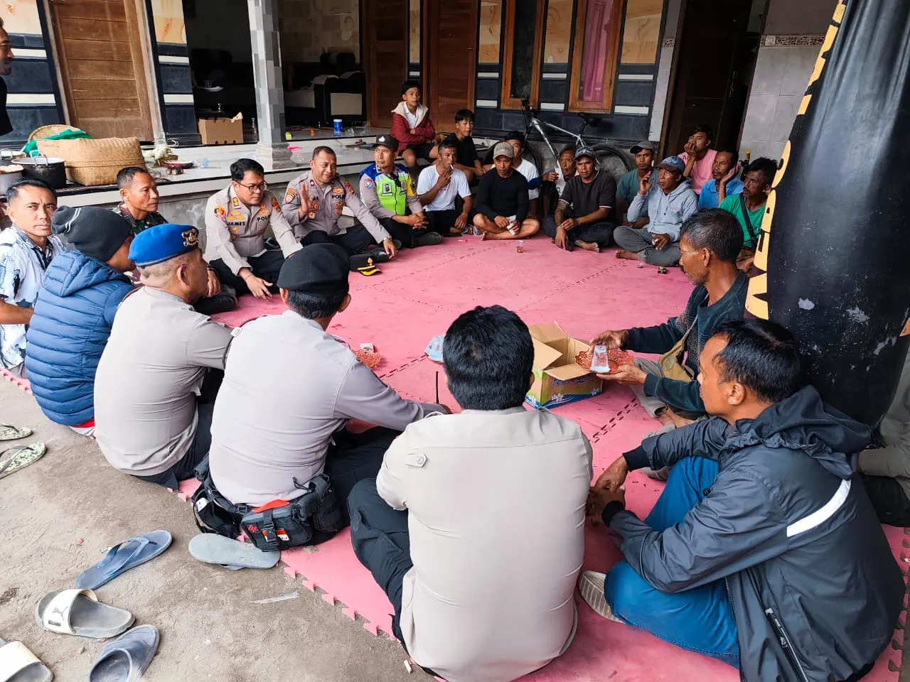 Upaya Tenangkan Warga, Kapolres Bangli Turun Langsung ke TKP Kasus Penganiayaan di Songan