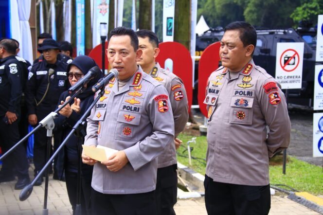 
 Kapolri Resmikan Lapangan Tembak Presisi dan Buka Kapolri Cup 2025: Sinergi, Prestasi, dan Penguatan Soliditas Antarinstansi
